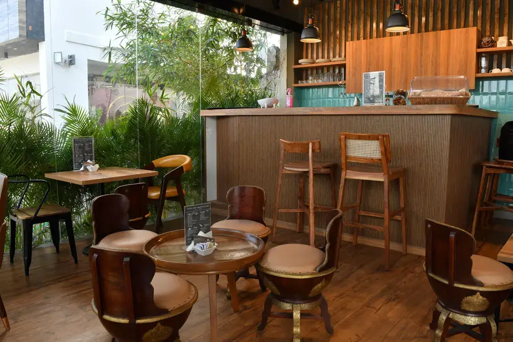 deejos architects ecr office 5.webp